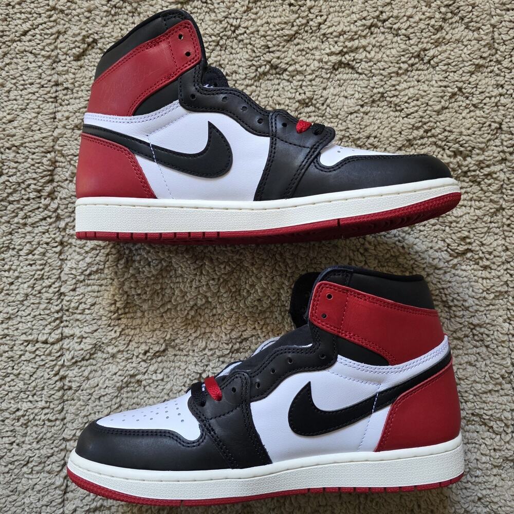 Air Jordan 1 Retro OG High Black Toe Reimagined Brand New Sz 8.5 - Picture 3 of 10